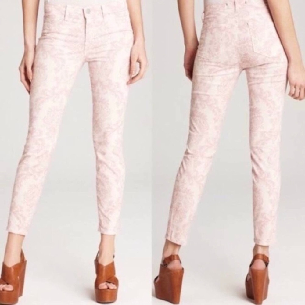 J Brand Romantic Blush Pink Baroque Tapestry Print Mid Rise Capri 28